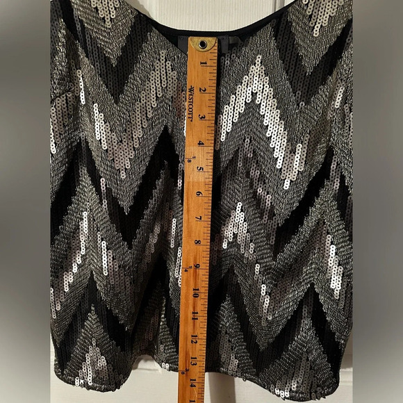 ASTR Black Silver Sequin Special Occasion Zig Zag Chevron Layer Cami M PRISTINE - Picture 9 of 11